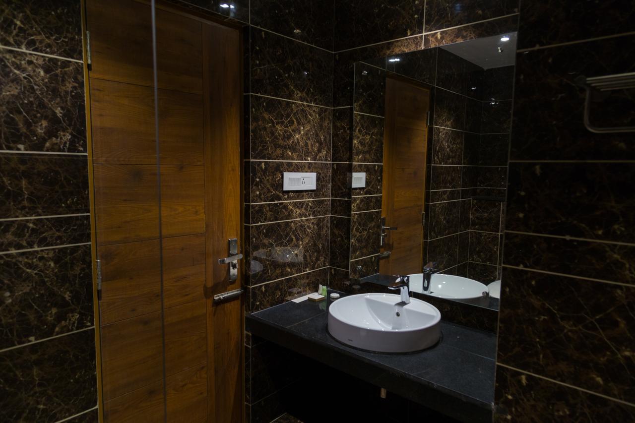 Hotel Hills Tirupattur Tiruppatur Εξωτερικό φωτογραφία
