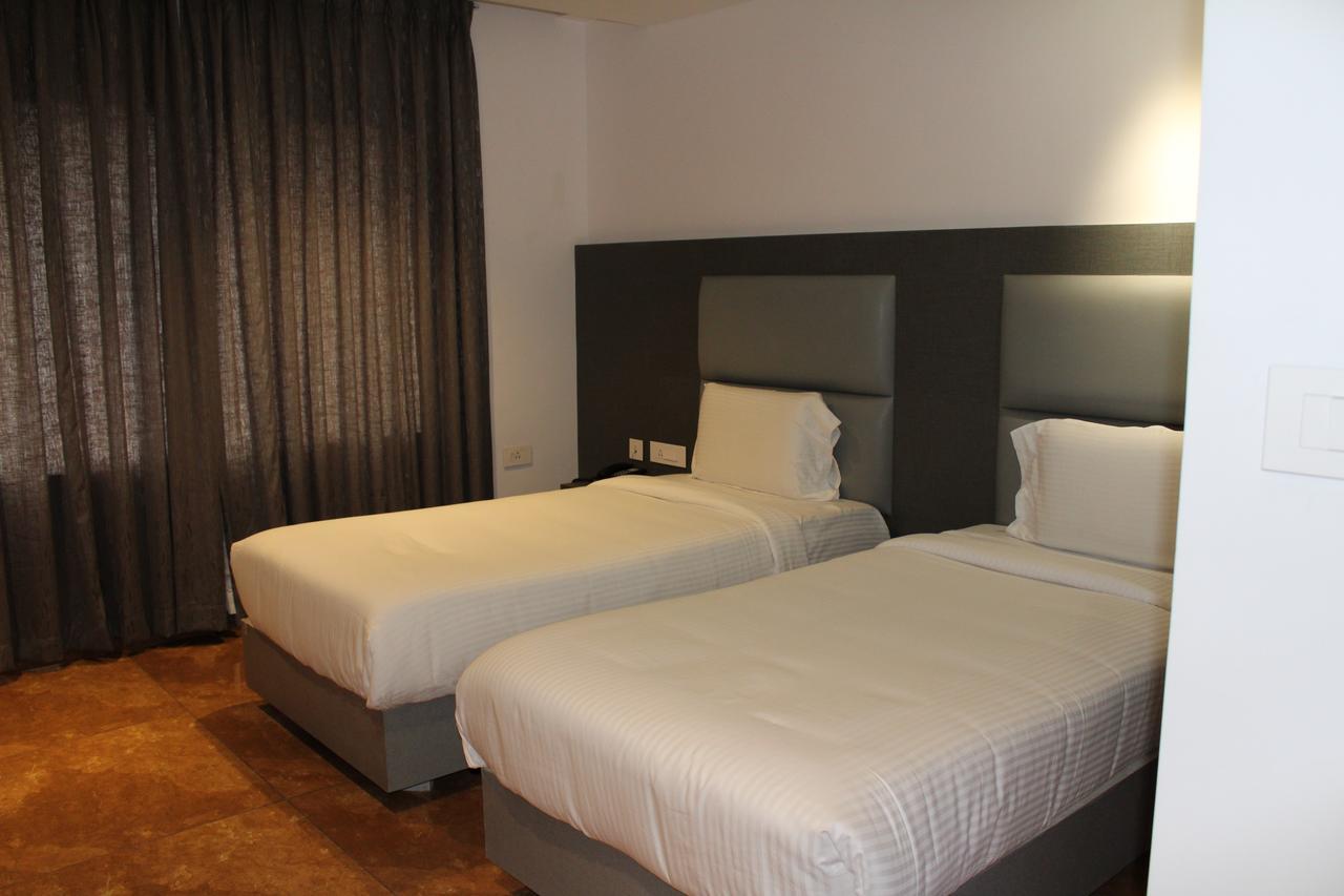 Hotel Hills Tirupattur Tiruppatur Εξωτερικό φωτογραφία